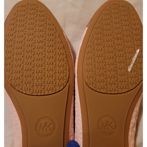 MICHAEL KORS Ballet Flats Pink With Gold Logo & Toe Caps Size 7.5 - Picture 12 of 13